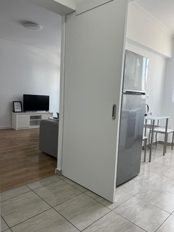 Sunny Apartment Center ซูชาวา ภายนอก รูปภาพ